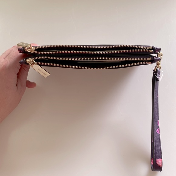 NWT kate spade Candy Shop Medium Wristlet - Picture 3 of 4